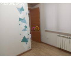 ESTUPENDO APARTAMENTO AMUEBLADO EN BADAJOZ CON GARAJE