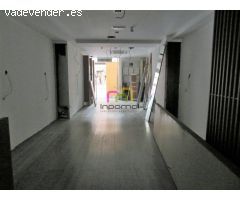 ¡ESTUPENDO LOCAL COMERCIAL EN PLENA CALLE COMERCIAL!