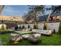 Chalet pareado en venta en Conde Orgaz, Madrid