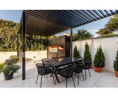 Chalet pareado en venta en Conde Orgaz, Madrid