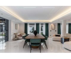 Chalet pareado en venta en Conde Orgaz, Madrid
