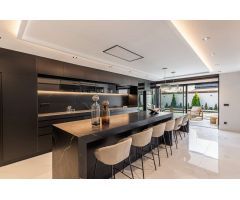 Chalet pareado en venta en Conde Orgaz, Madrid