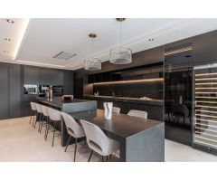 Chalet pareado en venta en Conde Orgaz, Madrid