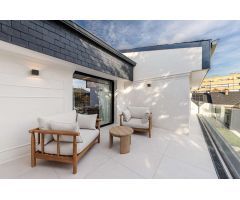 Chalet pareado en venta en Conde Orgaz, Madrid