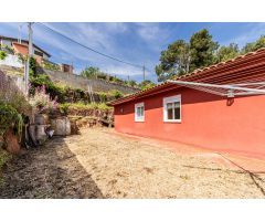 Casa de Planta Baja de 4 Vientos en la Urbanización de Comabella, Sant Llorenç Savall