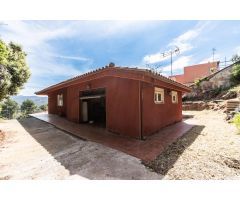 Casa de Planta Baja de 4 Vientos en la Urbanización de Comabella, Sant Llorenç Savall