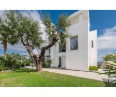 Diseño Moderno en Armonía con la Naturaleza, Marbella