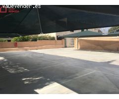 Se venden aparcamientos en el centro del pueblo