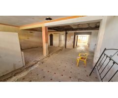 Local comercial en Fuente Amarga
