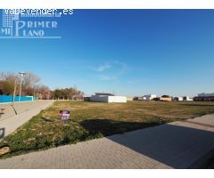 Se vende solar de 659 metros cuadrados en esquina en el Poligono 20 junto Antonio huertas