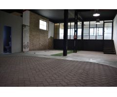 En alquiler local de 300 m2, con encanto, en C/ Predicadores.