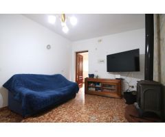 Finca con Vivienda, Piscina y Producción de Aguacates con licencia de (AFO)
