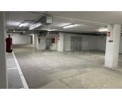 18 plazas de garaje en una sola planta en calle Salitre 45, Málaga centro.