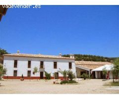 Finca Olivar y casa en Cazorla