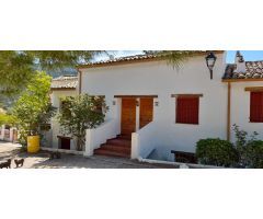 Complejo de 6 apartamentos