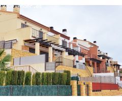 Chalet adosado en Polop con vistas despejadas al mar y montañas