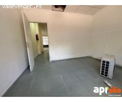 Local Comercial en Centro de Salou de 82m2, cocina, baño por 115.000€.