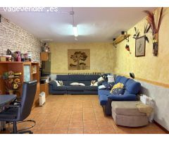 Espectacular Casa 4 vientos en Masquefa 226m2, 4 dormitorios,  jardin y piscina.