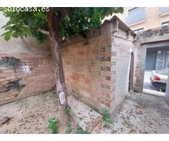 Solar de 100m2 en pleno centro de Vilanova del Cami con agua y luz por 79.000€.