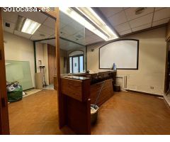Edificio uso comercial en Sant Marti de Tous, dos plantas, posibilidad de terraza 79.000 Euros!