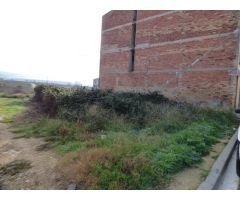 FABULOSA PARCELA DE 130 M2 EN BARRI DE LA PAU POR 44.000 EUR