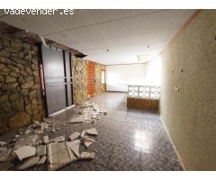 SE VENDE CASA ADOSADA EN NAVARCLES
