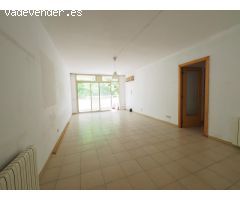 SE VENDE PISO EN TERRASSA, ZONA SIGLO XX