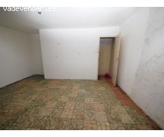 SE VENDE CASA ADOSADA EN TERRASSA, ZONA CA NANGLADA