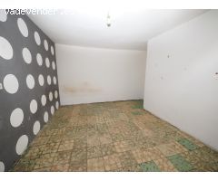 SE VENDE CASA ADOSADA EN TERRASSA, ZONA CA NANGLADA