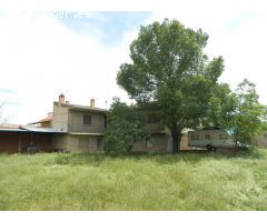 CASA CON TERRENO EN CALLE  LOPE DE VEGA 12