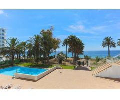 Fantástico piso con vistas frontales al mar, en venta en Playa d’en Bossa, Ibiza