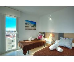 Moderno piso de 2 habitaciones con vistas al mar, Ibiza