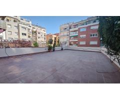 Una auténtica joya urbana con una terraza excepcional de 122 m2 , zona entre Farró y Sant Gervasi!