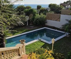 Alquiler exclusiva villa en Bellamar
