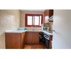 Preciosa casita con jardín y piscina privados en Vallpineda