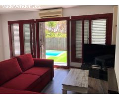 Preciosa casita con jardín y piscina privados en Vallpineda