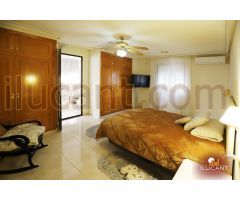 ESPECTACULAR CHALET, URBANO, 3 PLANTAS, PISCINA. URB. LA HUERTA.