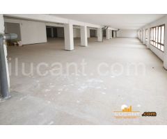 LOCAL DE 1000 m2