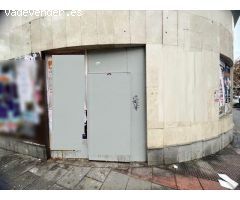¡Oportunidad única en Nuevos Ministerios! Local comercial en ALQUILER