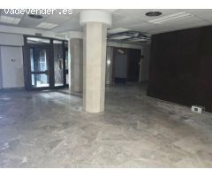¡Oportunidad única en Nuevos Ministerios! Local comercial en ALQUILER