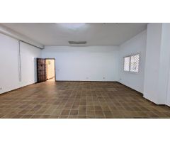 LOCAL COMERCIAL EN VENTA EN FUENGIROLA