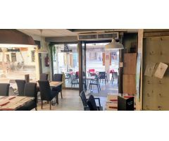 TRASPASO DE NEGOCIO EN LOS BOLICHES, FUENGIROLA. CAFÉ-BAR-RESTAURANTE EN ESQUINA CON TERRAZA.