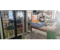 TRASPASO DE NEGOCIO EN LOS BOLICHES, FUENGIROLA. CAFÉ-BAR-RESTAURANTE EN ESQUINA CON TERRAZA.