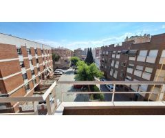 Piso de 4 dormitorios y 2 baños en Santiago el Mayor