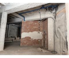 EXCLUSIVA--LOCAL DE 137 M2 HACIENDO ESQUINA EN AVENIDA COMTE DE SALLENT