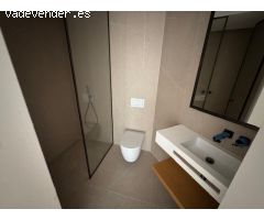 EXCLUSIVA--PISO PRIMERO DE 156,79 M2  EN AVENIDA COMTE DE SALLENT CON TERRAZA Y PARKING!!!!
