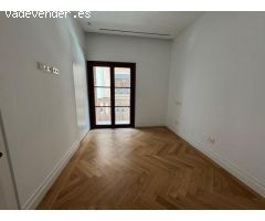 EXCLUSIVA--PISO PRIMERO DE 156,79 M2  EN AVENIDA COMTE DE SALLENT CON TERRAZA Y PARKING!!!!