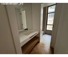 EXCLUSIVA--PISO PRIMERO DE 156,79 M2  EN AVENIDA COMTE DE SALLENT CON TERRAZA Y PARKING!!!!