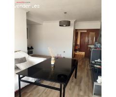PISO EN PARQUE AZAHARA EN URBANIZACIÓN CON PISCINA Y COCHERA POR - 160.000€ -