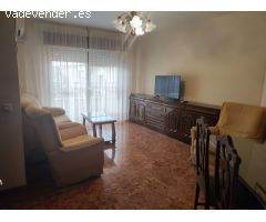 AMPLIO PISO DE 4 HABITACIONES EN ALQUILER!  ZONA EL CAIRO!